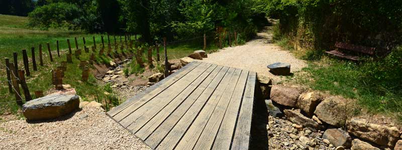 2025-07-passerelle-ruisseau-malet